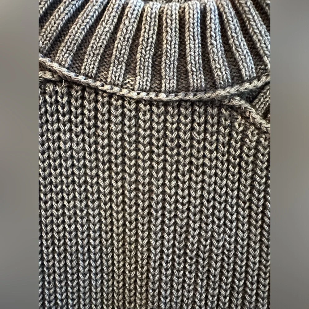 Vici Cutout Sweater - Picture 4 of 5